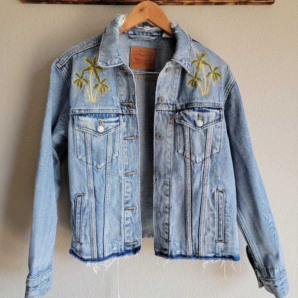 Levi's Embroidered Palm Tree Denim Jacket - Picture 2 of 5